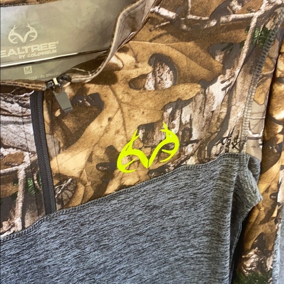 Realtree quarter zip - Picture 4 of 6